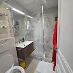 Rose Appartement Paris
