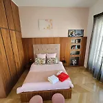 Rose Appartement Paris
