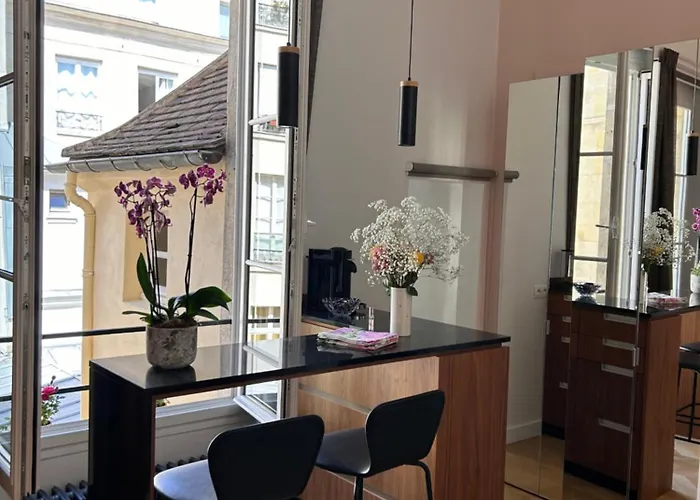 Rose شقة باريس